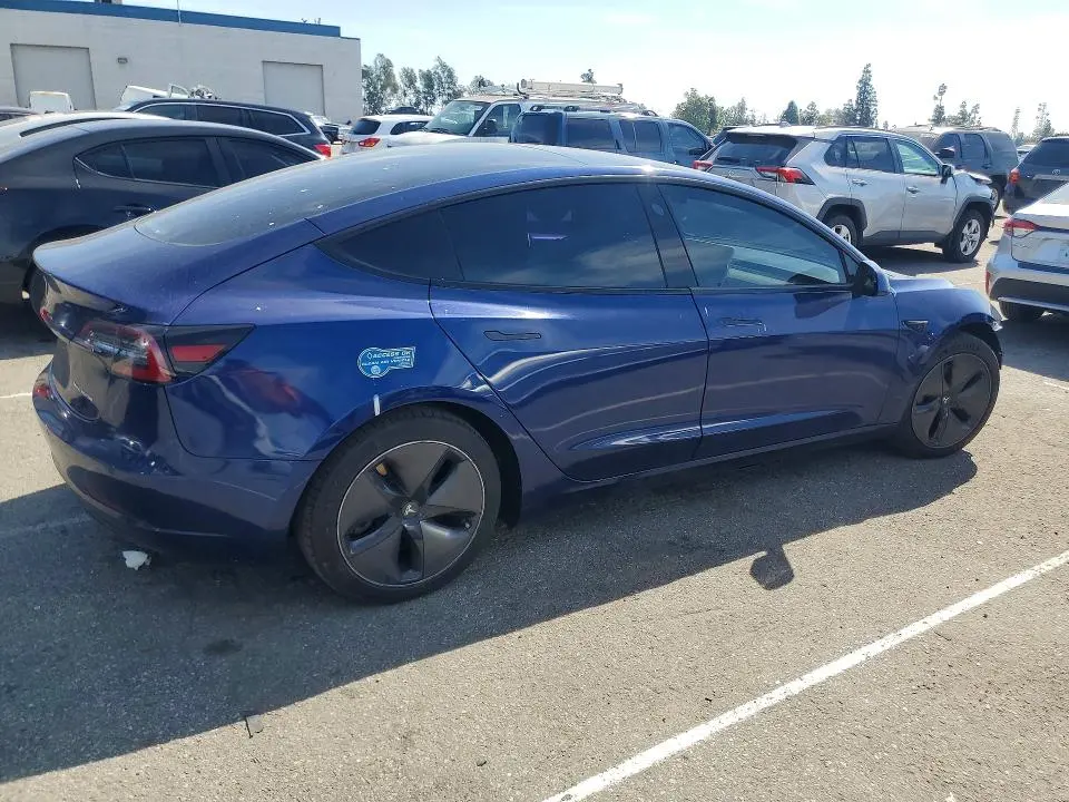 2021 TESLA MODEL 3   
