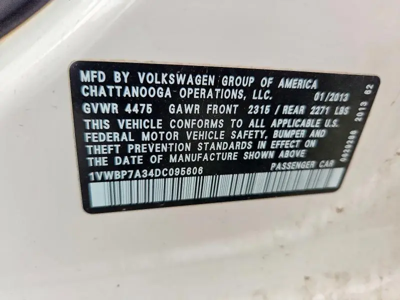 2013 VOLKSWAGEN PASSAT SE  