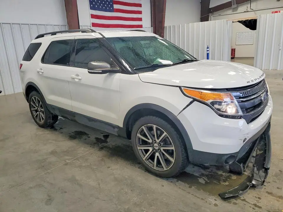 2015 FORD EXPLORER XLT  