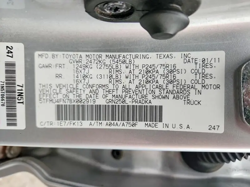 2011 TOYOTA TACOMA V6  