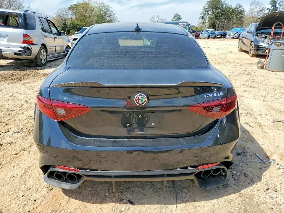 2017 ALFA ROMEO GIULIA QUADRIFOGLIO  