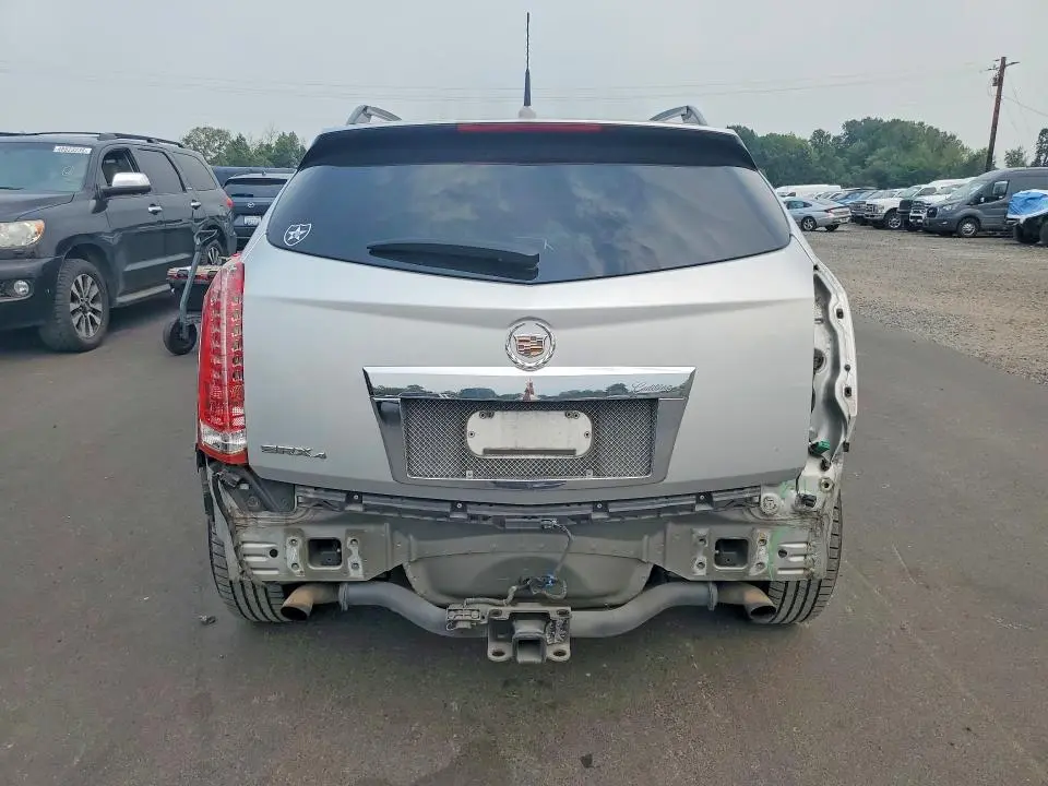 2011 CADILLAC SRX LUXURY COLLECTION  