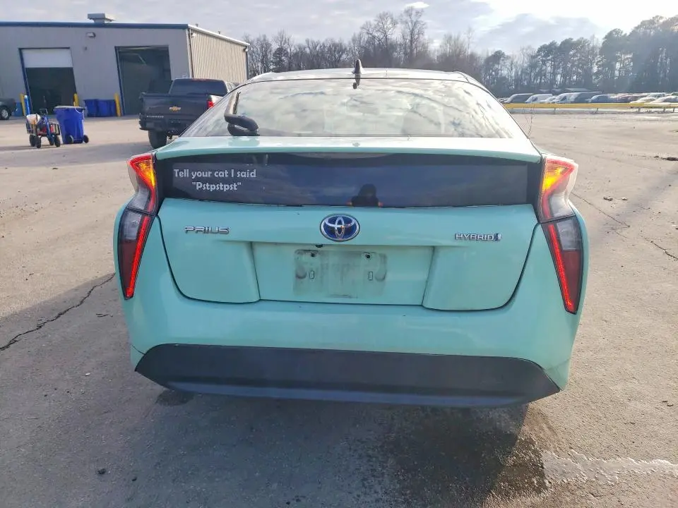2016 TOYOTA PRIUS   