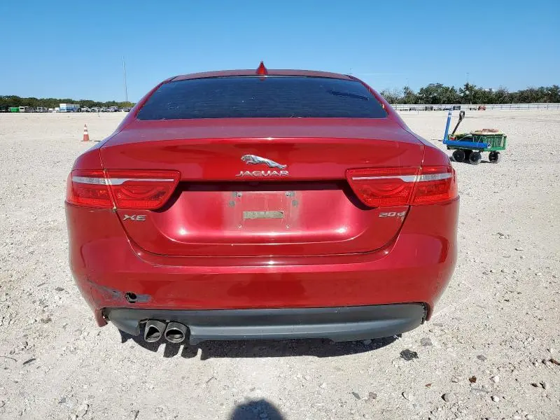 2017 JAGUAR XE PREMIUM  