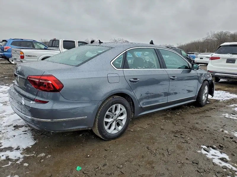 2017 VOLKSWAGEN PASSAT S  