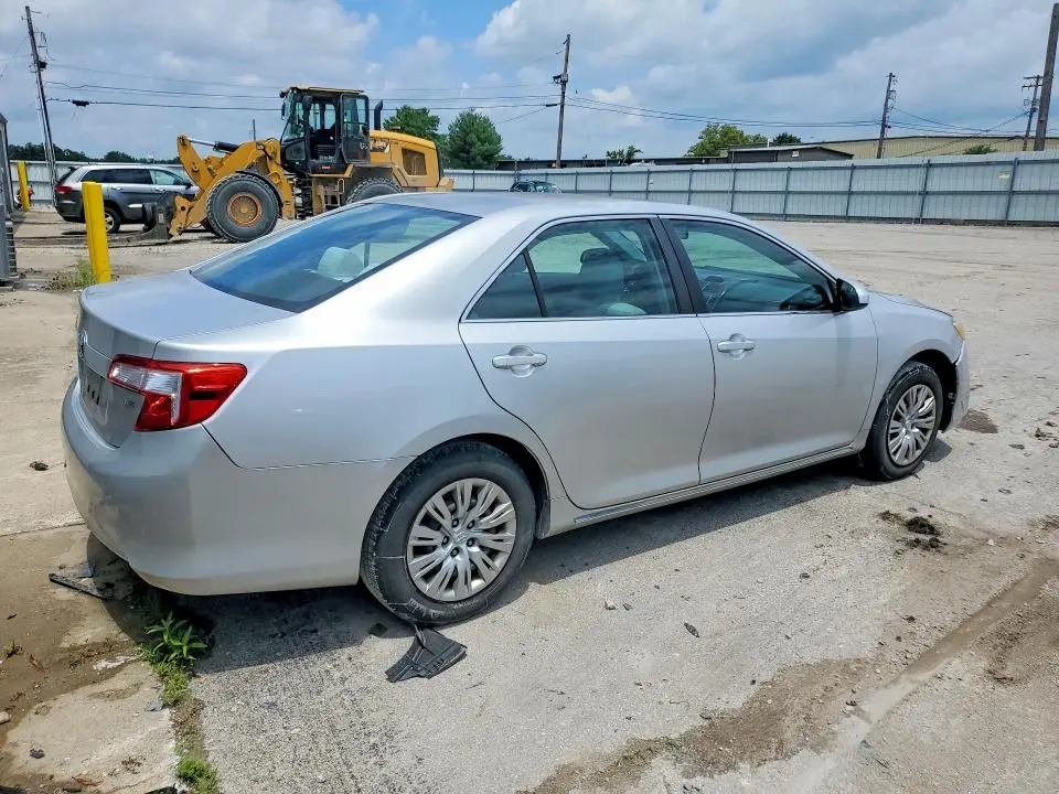 2012 TOYOTA CAMRY LE  