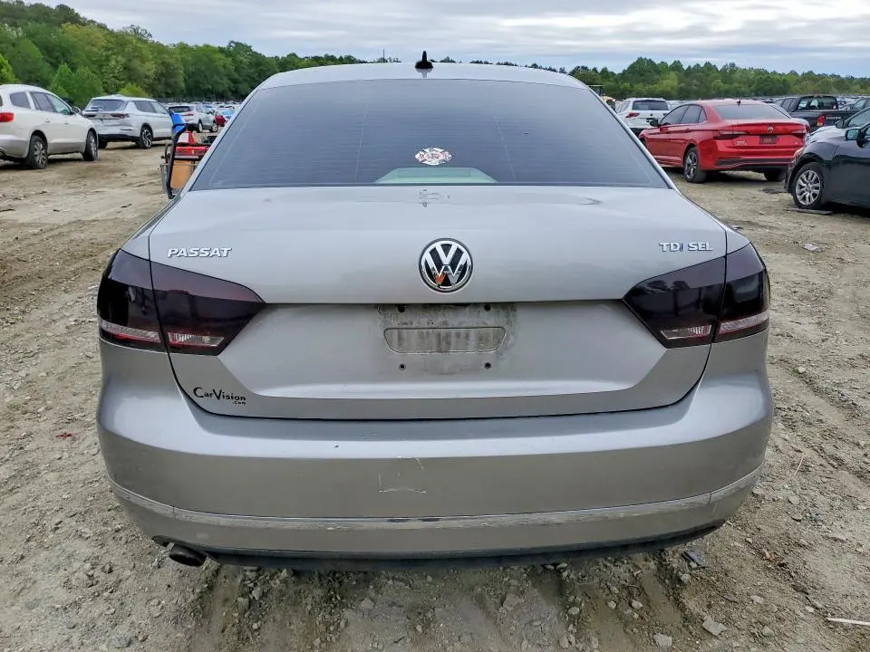 2013 VOLKSWAGEN PASSAT SEL  