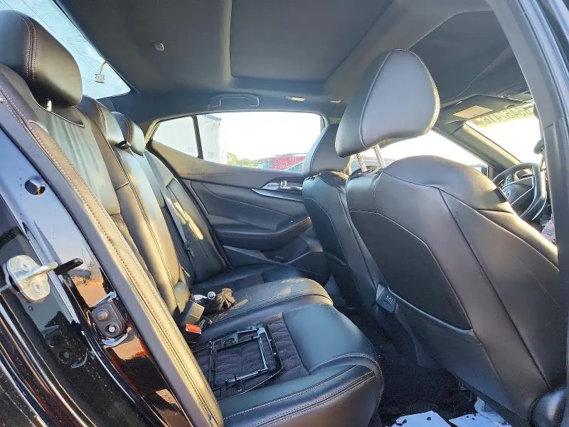 2021 NISSAN MAXIMA SR  