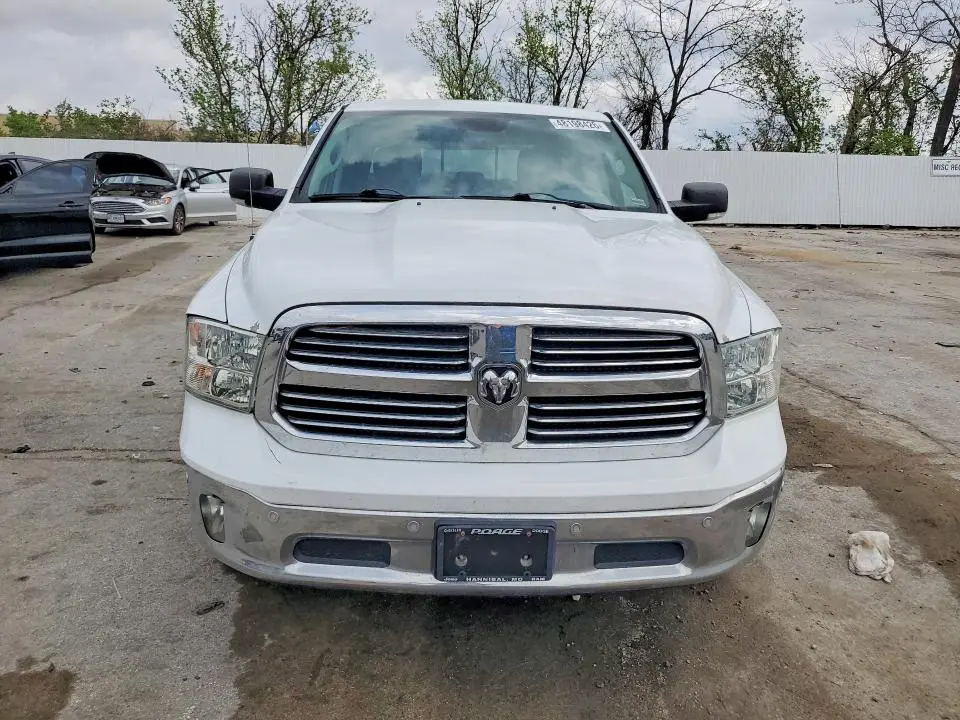 2014 RAM 1500 SLT  