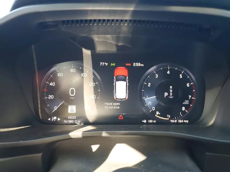 2021 VOLVO XC40 T5 R-DESIGN  