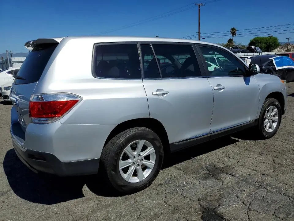 2012 TOYOTA HIGHLANDER BASE  