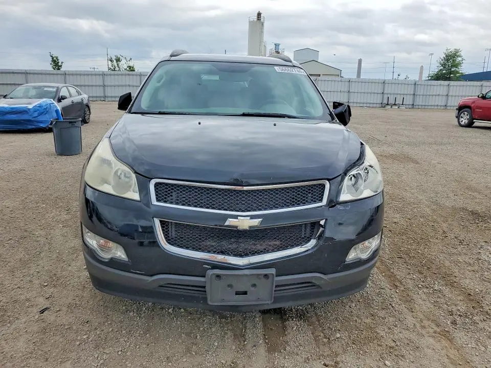 2011 CHEVROLET TRAVERSE LT  