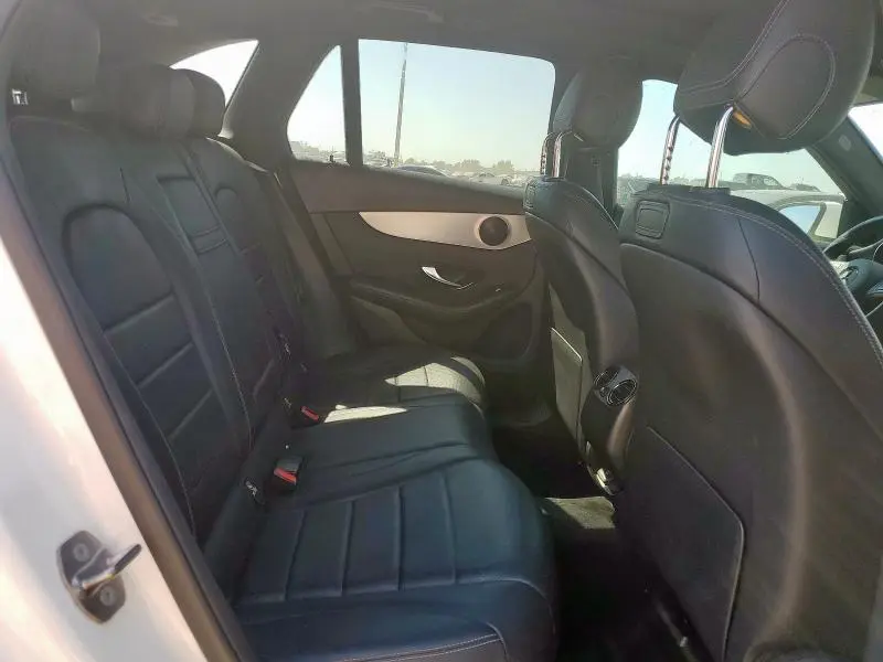 2019 MERCEDES-BENZ GLC 300  