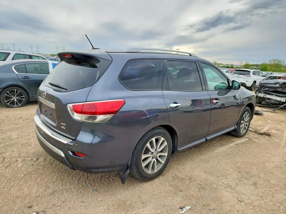 2014 NISSAN PATHFINDER SV  