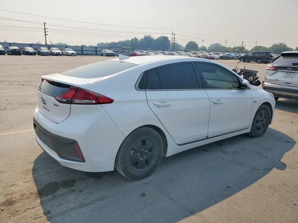 2020 HYUNDAI IONIQ SE  