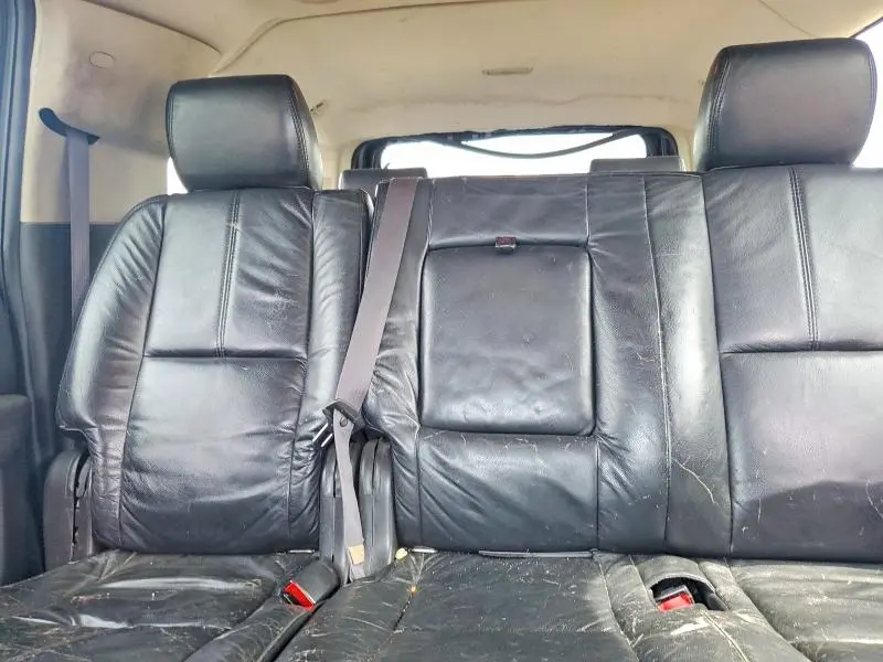2011 GMC YUKON XL K1500 SLE  