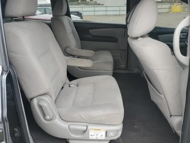 2011 HONDA ODYSSEY LX  