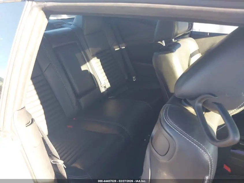 2013 DODGE CHALLENGER SXT PLUS