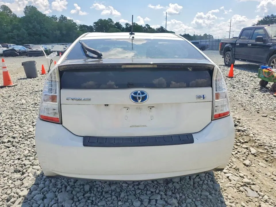 2011 TOYOTA PRIUS FIVE  