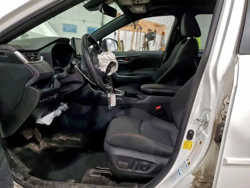 2022 TOYOTA RAV4 PRIME SE  