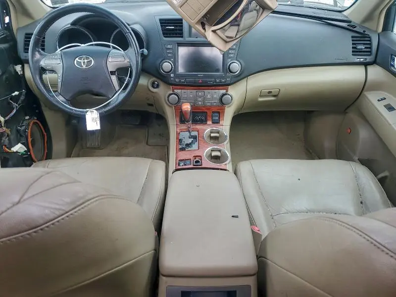 2010 TOYOTA HIGHLANDER LIMITED  