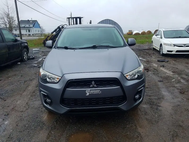 2015 MITSUBISHI RVR SE  