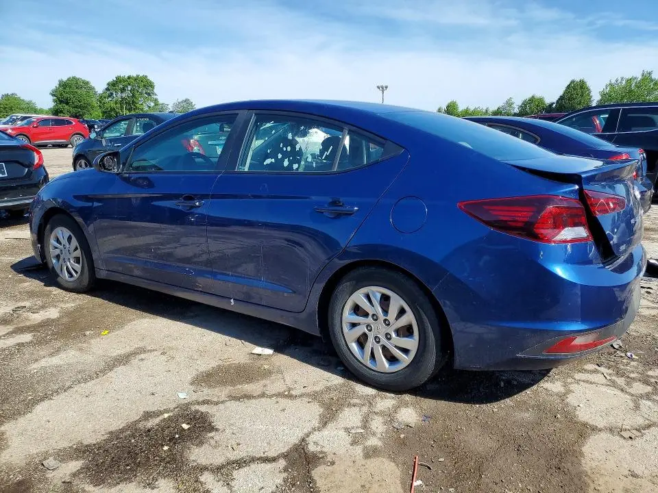 2020 HYUNDAI ELANTRA SE  
