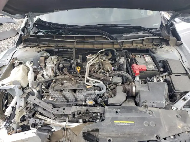 2024 NISSAN ALTIMA SR  