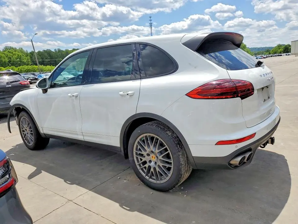 2018 PORSCHE CAYENNE S  