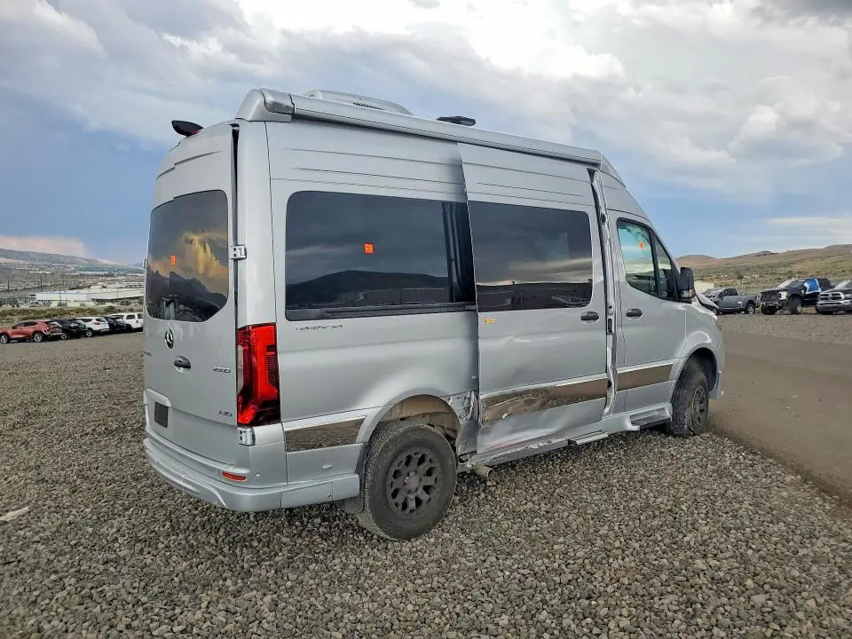 2024 MERCEDES-BENZ SPRINTER 2500  