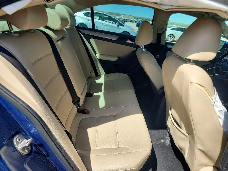 2018 VOLKSWAGEN JETTA SE  
