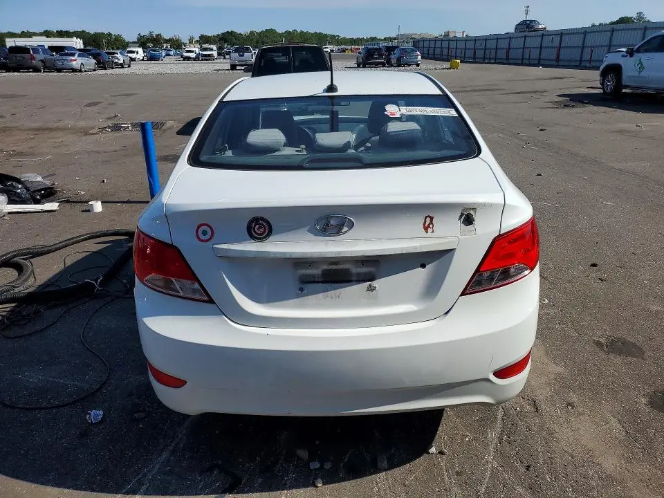 2016 HYUNDAI ACCENT SE  