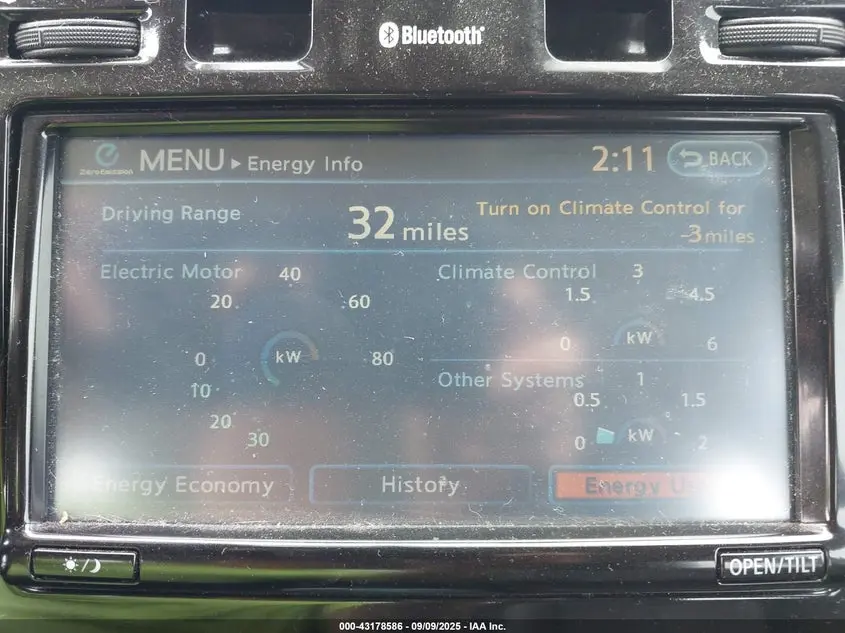 2013 NISSAN LEAF SV