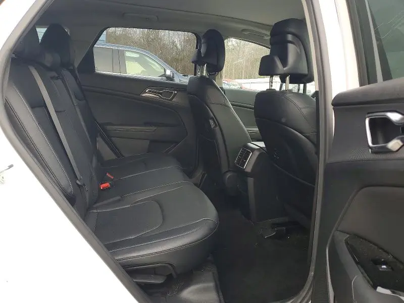 2023 KIA SPORTAGE SX  