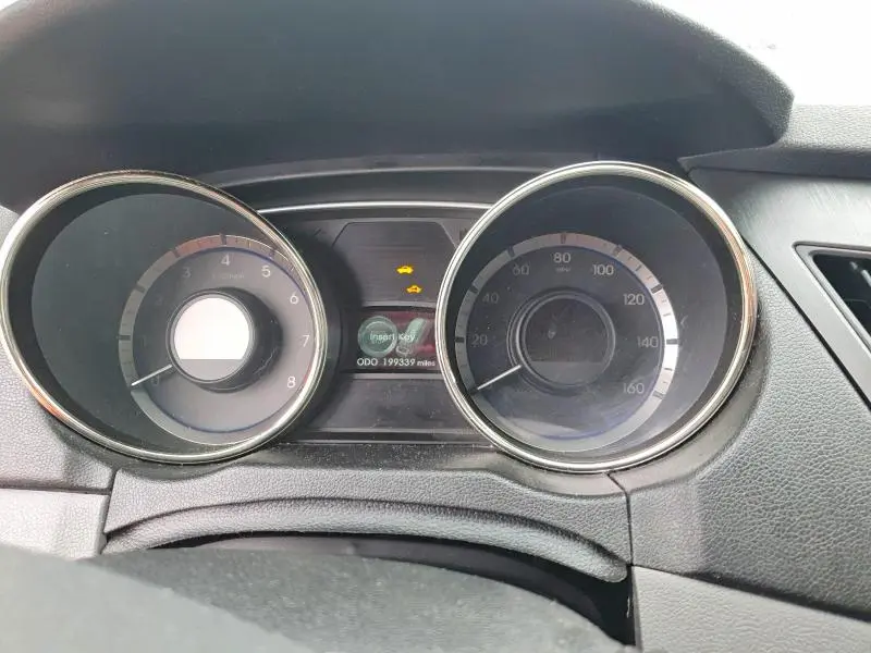 2011 HYUNDAI SONATA SE  