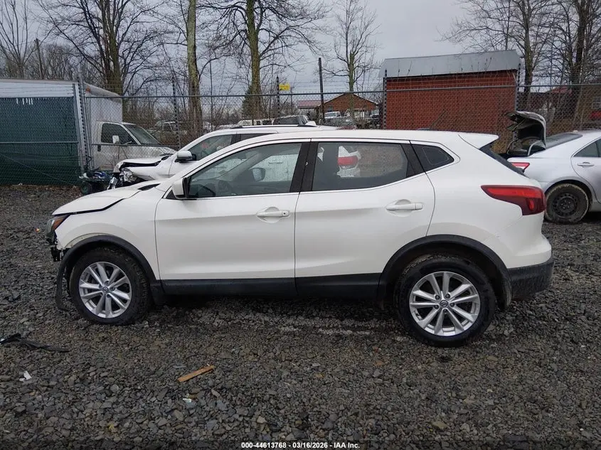 2017 NISSAN ROGUE SPORT S