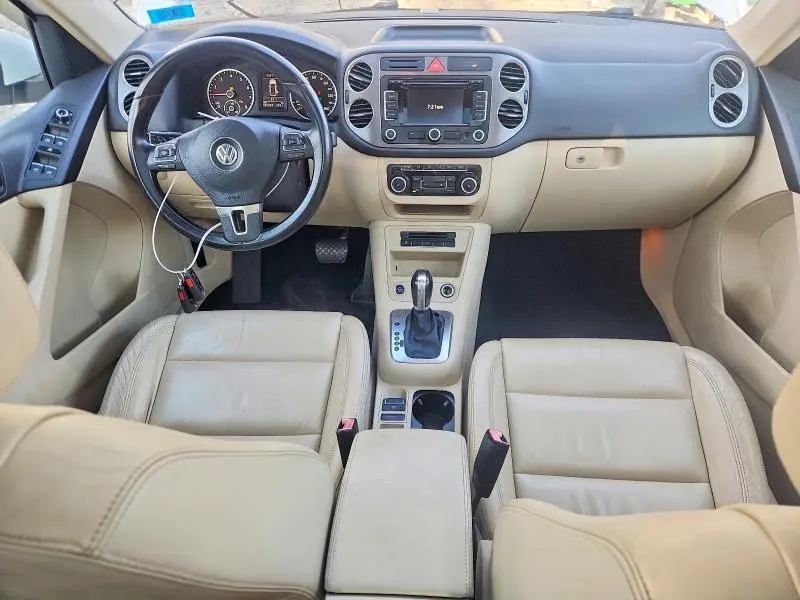2011 VOLKSWAGEN TIGUAN S  