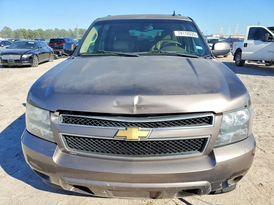 2013 CHEVROLET SUBURBAN C1500 LT  