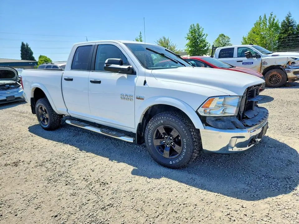 2018 RAM 1500 SLT  
