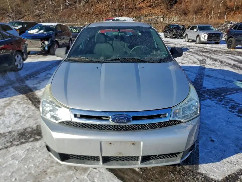 2010 FORD FOCUS SE  