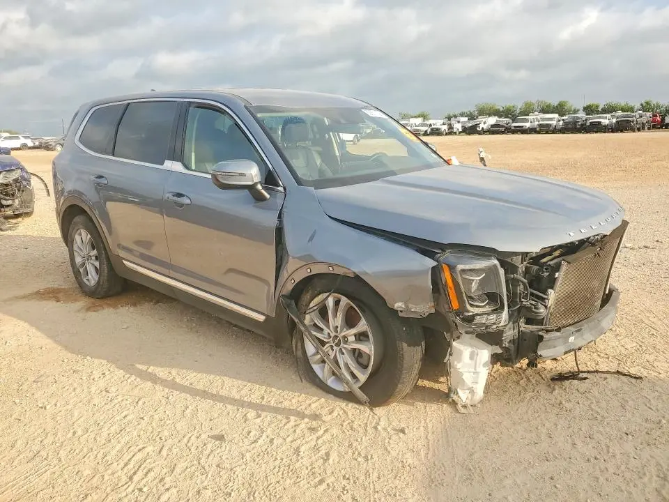 2022 KIA TELLURIDE LX  
