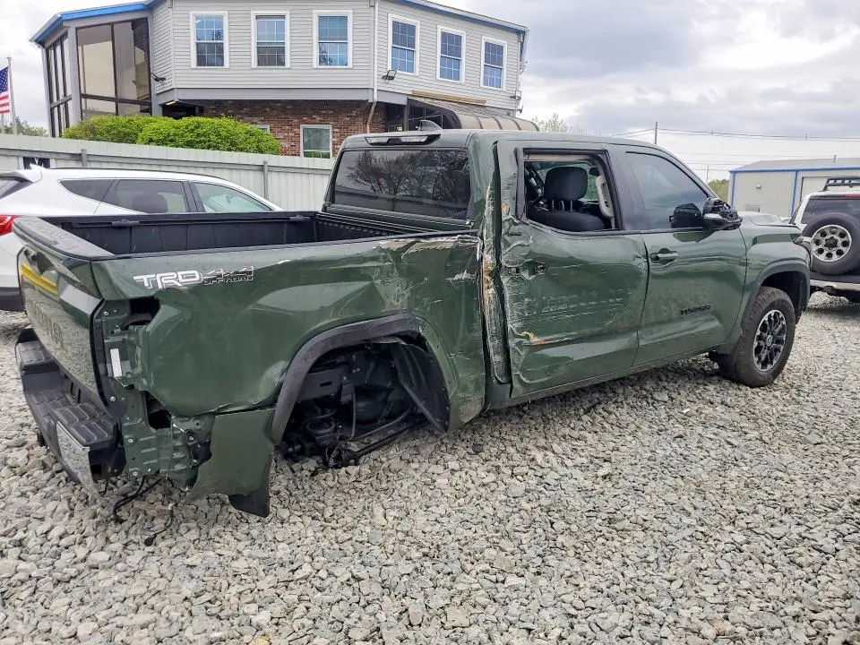 2022 TOYOTA TUNDRA SR5  