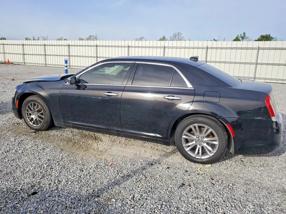 2016 CHRYSLER 300C   