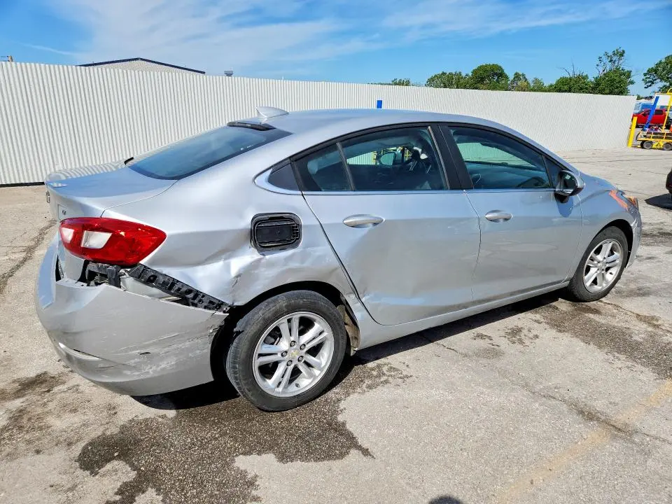2017 CHEVROLET CRUZE LT  