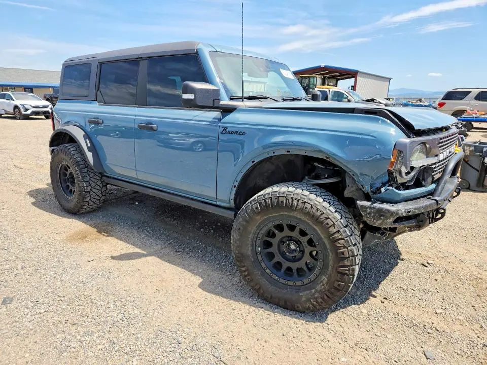 2022 FORD BRONCO BASE  
