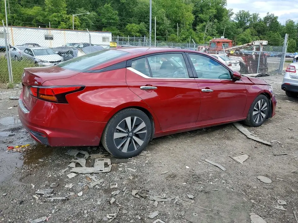 2021 NISSAN ALTIMA SL  