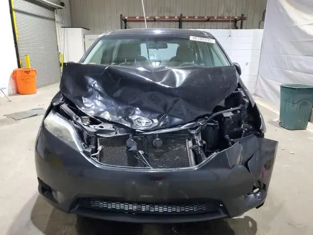 2011 TOYOTA SIENNA BASE  