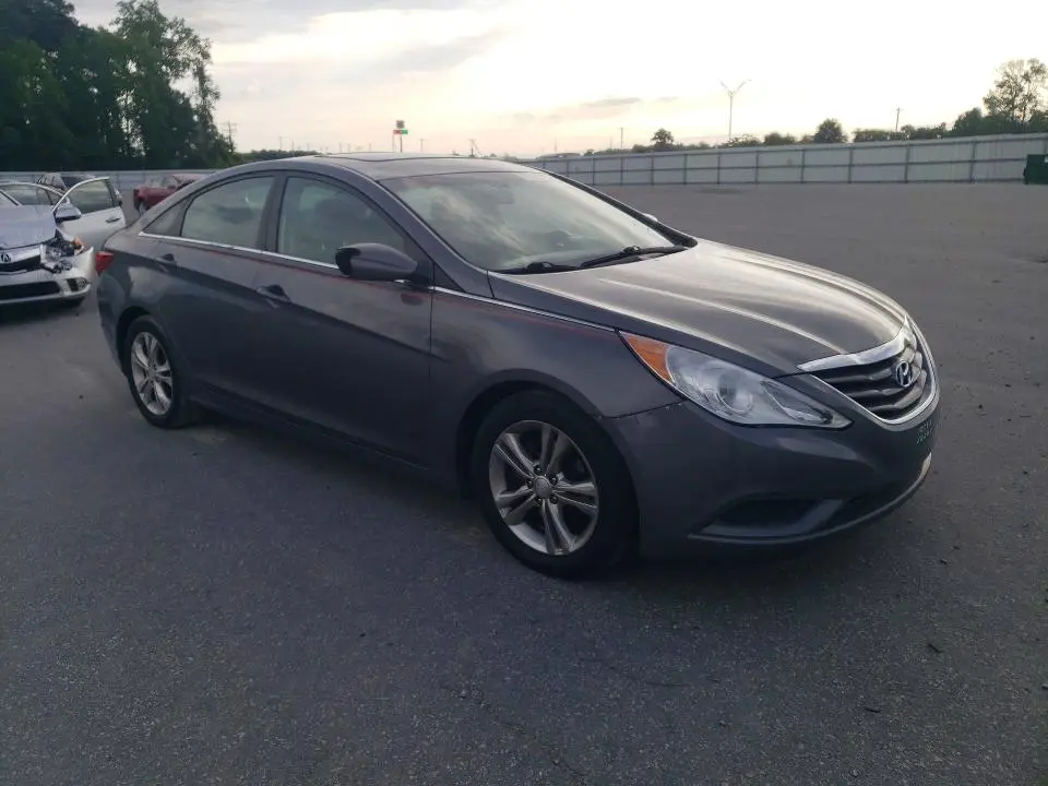2011 HYUNDAI SONATA GLS  