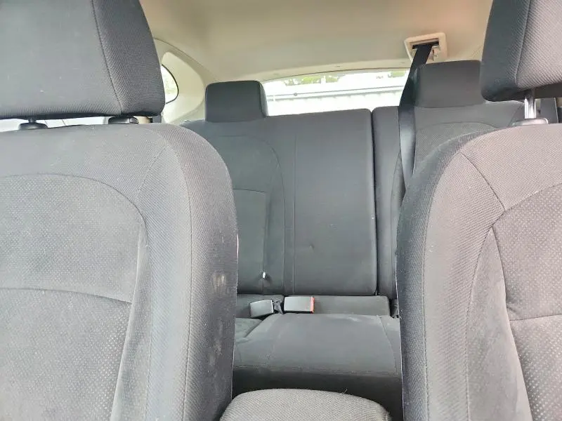 2010 NISSAN ROGUE S  