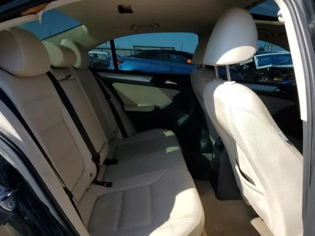 2011 VOLKSWAGEN JETTA TDI  